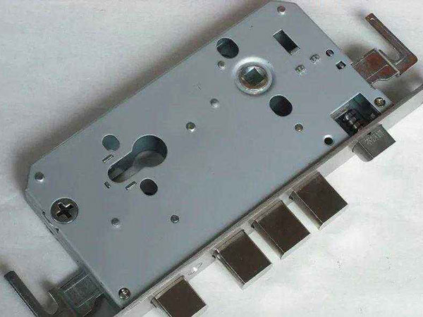 乌鲁木齐24小时上门开锁公司